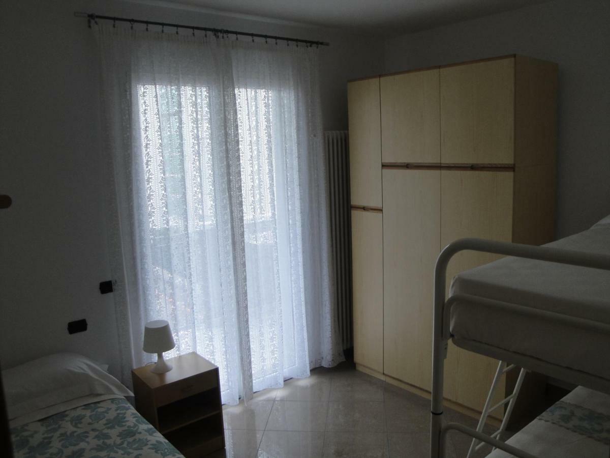 Aloe Beach Apartments, Ombrellone, Parcheggio E Uso Di Biciclette Gratis 리미니 외부 사진