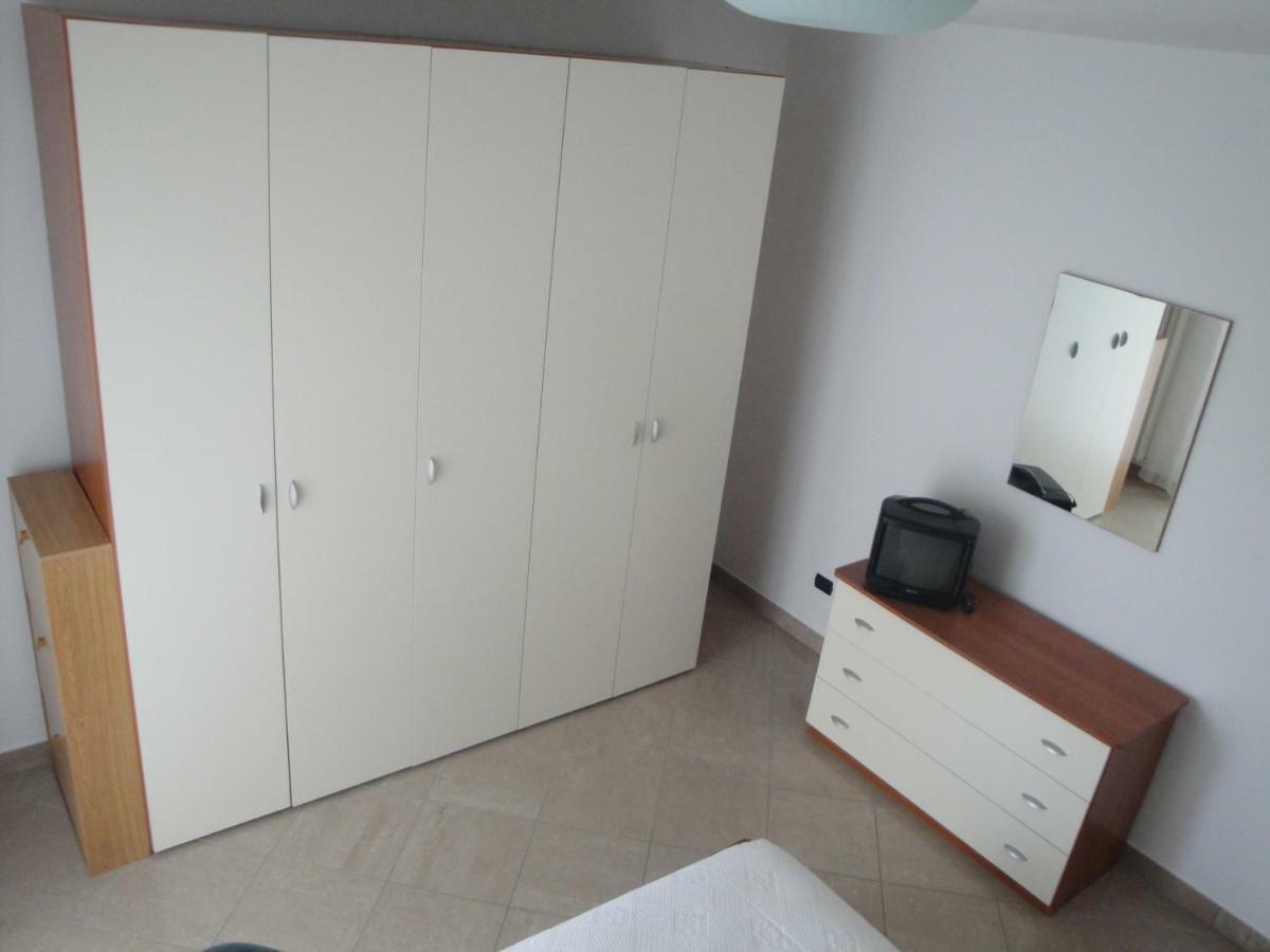 Aloe Beach Apartments, Ombrellone, Parcheggio E Uso Di Biciclette Gratis 리미니 외부 사진