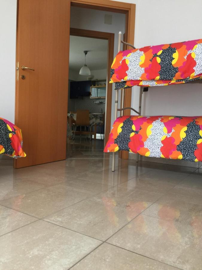 Aloe Beach Apartments, Ombrellone, Parcheggio E Uso Di Biciclette Gratis 리미니 외부 사진