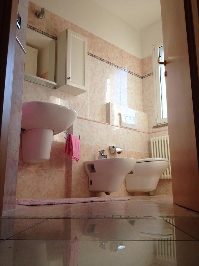 Aloe Beach Apartments, Ombrellone, Parcheggio E Uso Di Biciclette Gratis 리미니 외부 사진